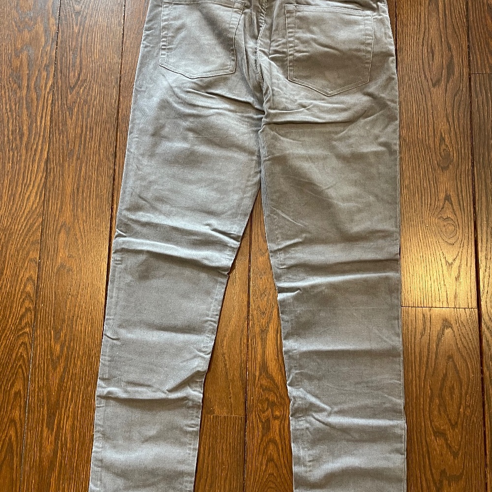 Club Monaco BRAND NEW W/TAGS men fine corduroy pants, gray, size 32, $20